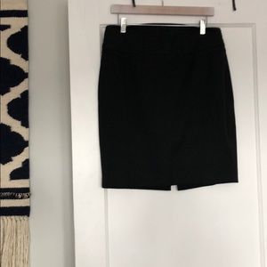 Black pencil skirts the knee